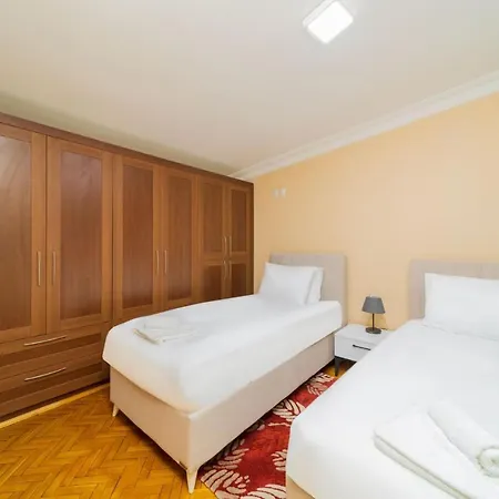 Flat With Terrace Next To Konyaalti * Antalya