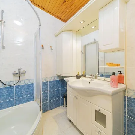 Apartment Flat With Terrace Next To Konyaalti Antalya